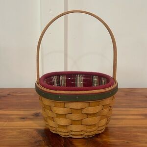 Longaberger 2005 Holiday Helper Basket